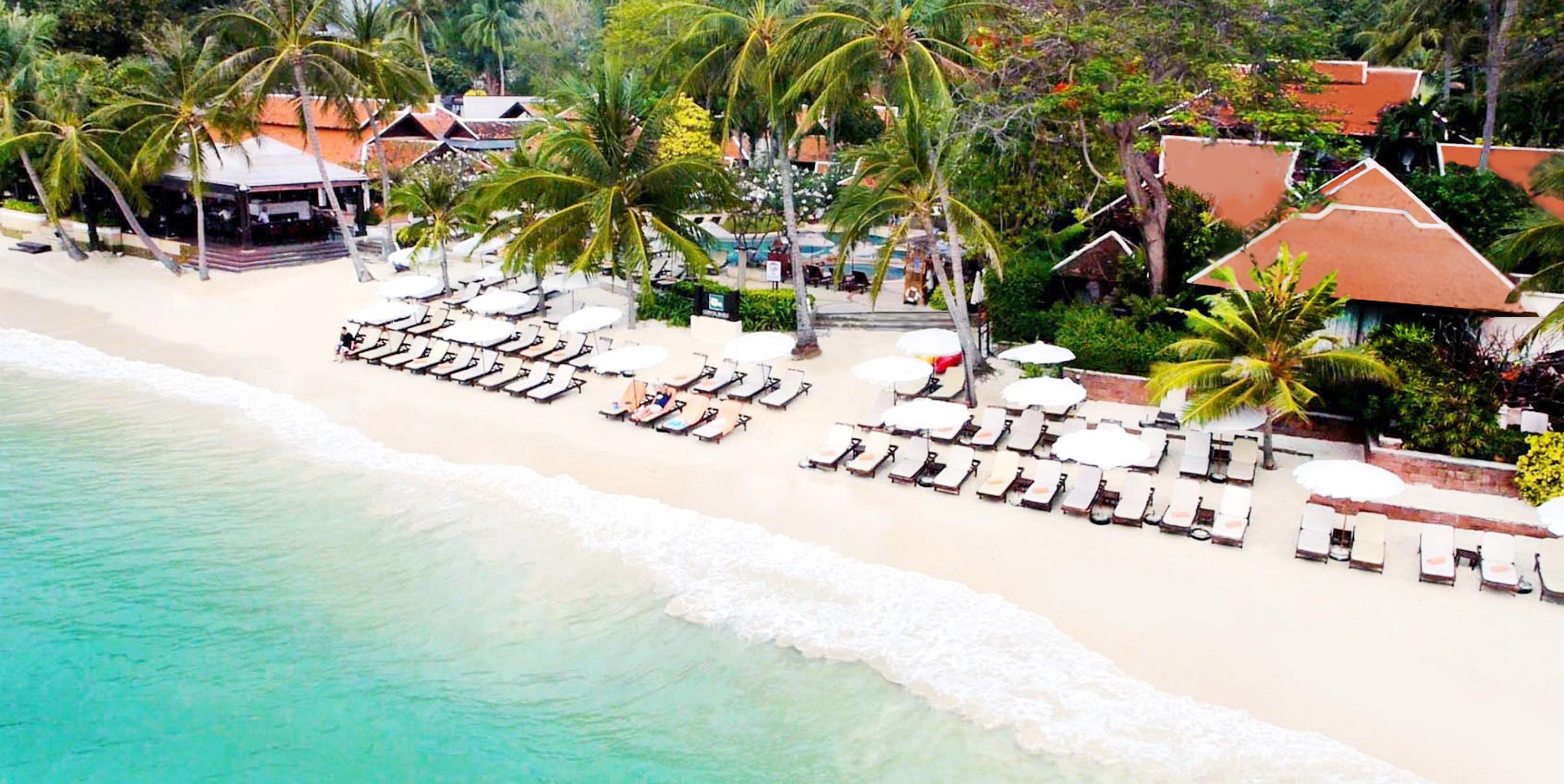Chaweng Regent Beach Resort Esterno foto The beach at the resort